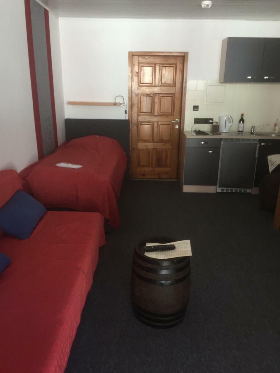 Ilbesheim Weinschloesschen Im Weingut Roos酒店 外观 照片